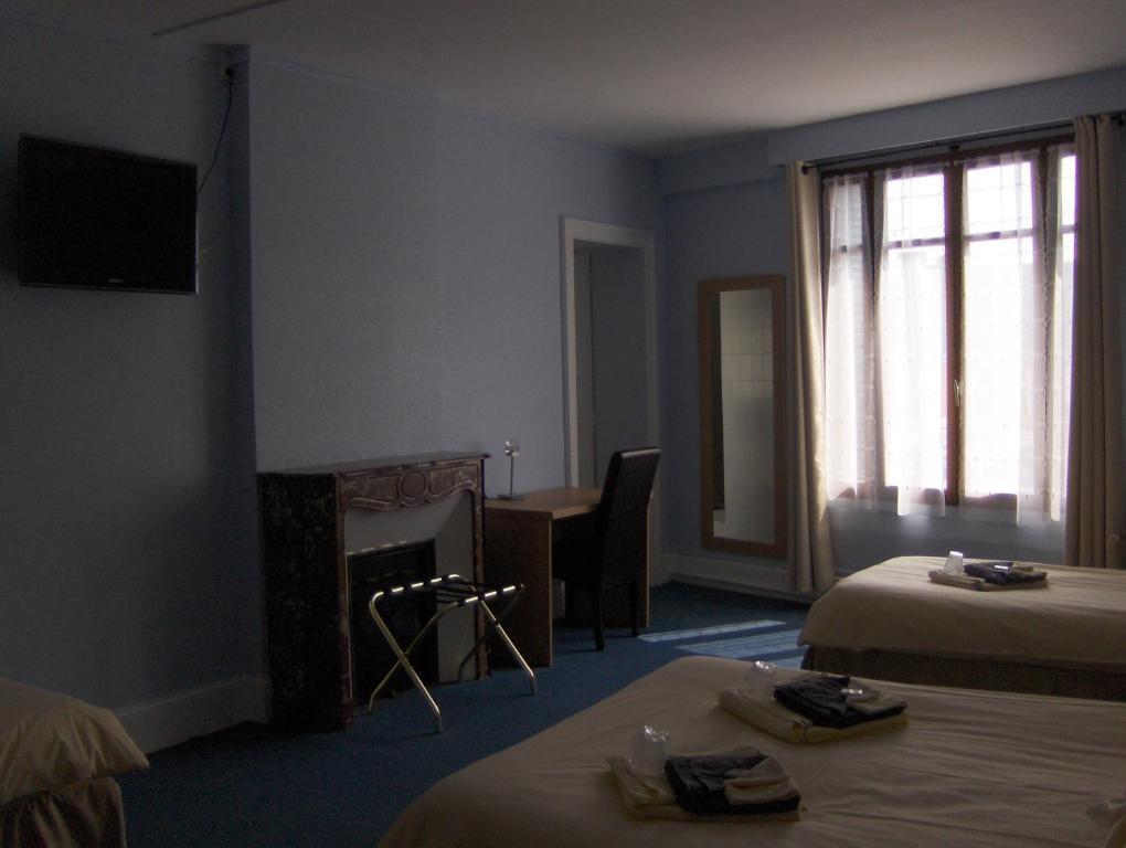La Tour De Crecy Hotel Room photo
